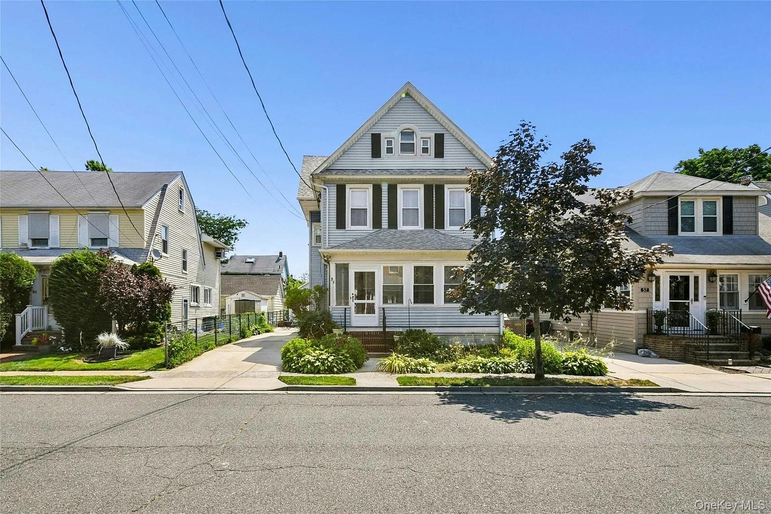 55 Vernon Avenue # 2, Rockville Centre, NY 11570