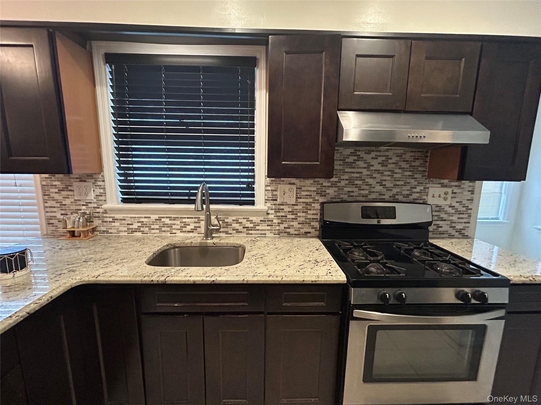 Valley Stream, NY 11581