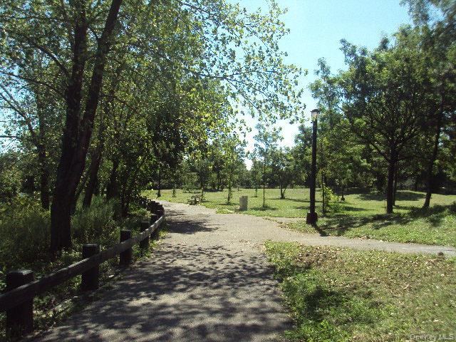 536 Throgs Neck Expressway, Bronx, NY 10465