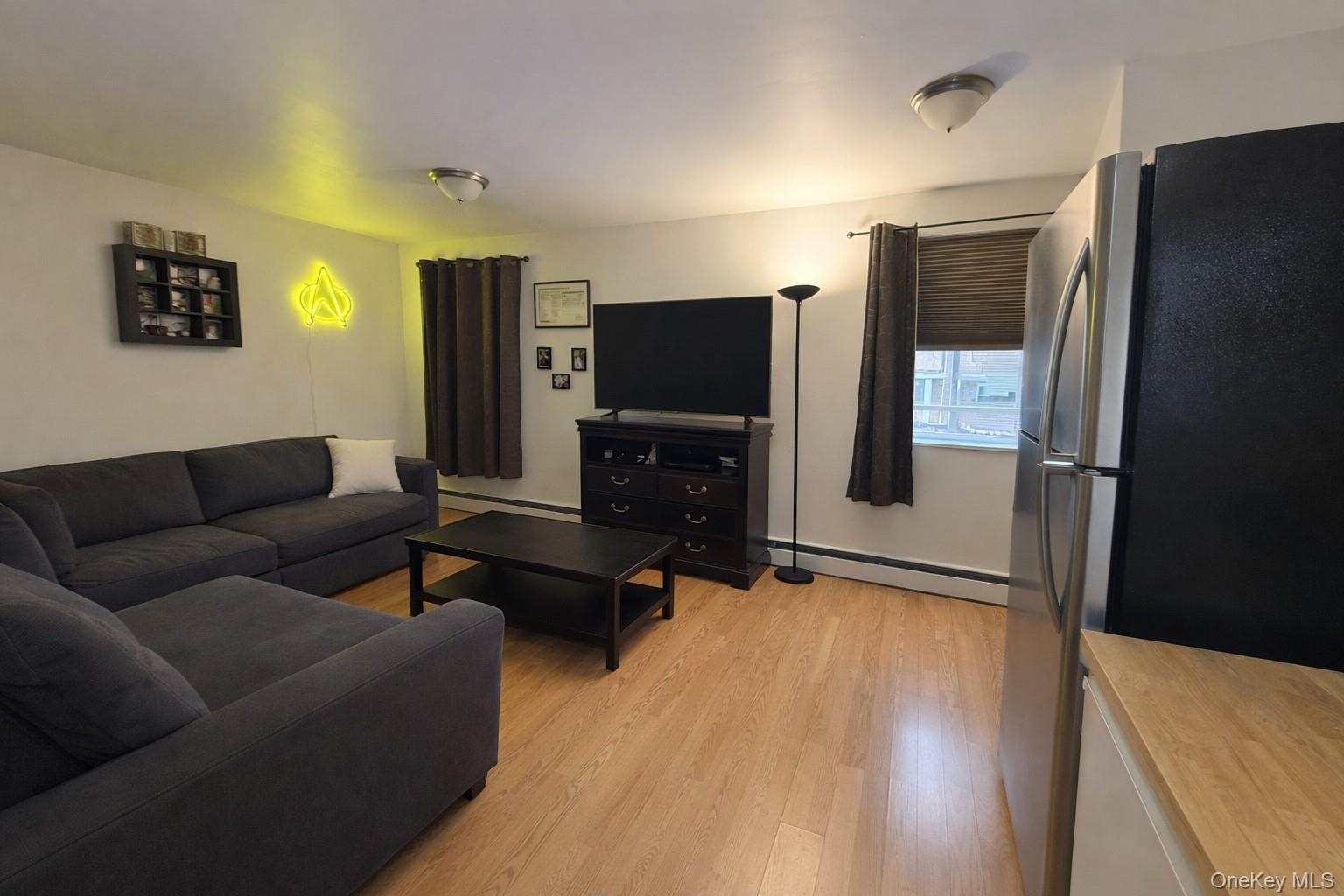 536 Throgs Neck Expressway, Bronx, NY 10465