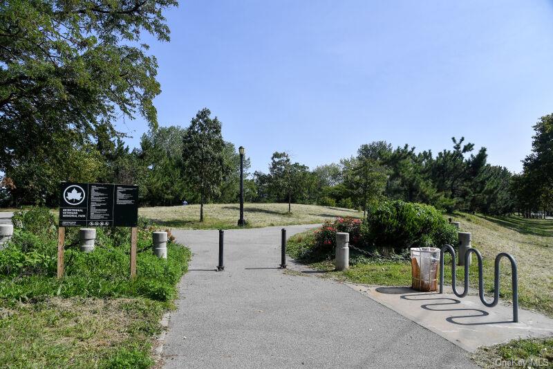 536 Throgs Neck Expressway, Bronx, NY 10465