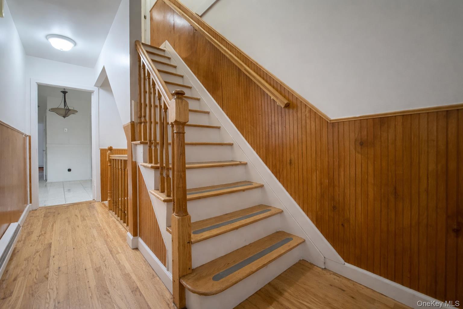 536 Throgs Neck Expressway, Bronx, NY 10465