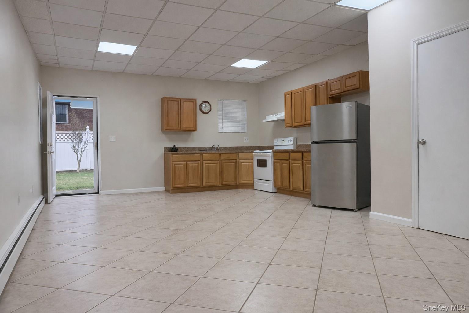 536 Throgs Neck Expressway, Bronx, NY 10465