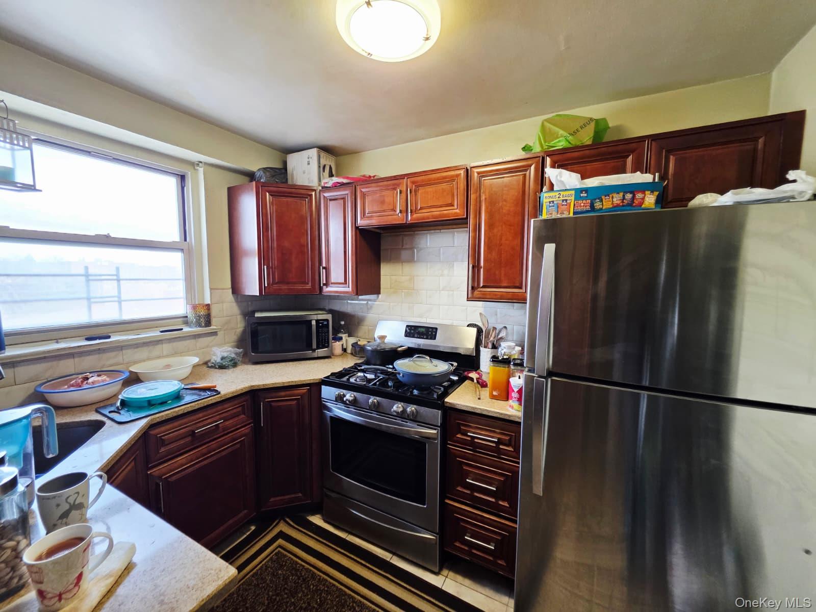 8900 170 # 12F, Jamaica, NY 11432