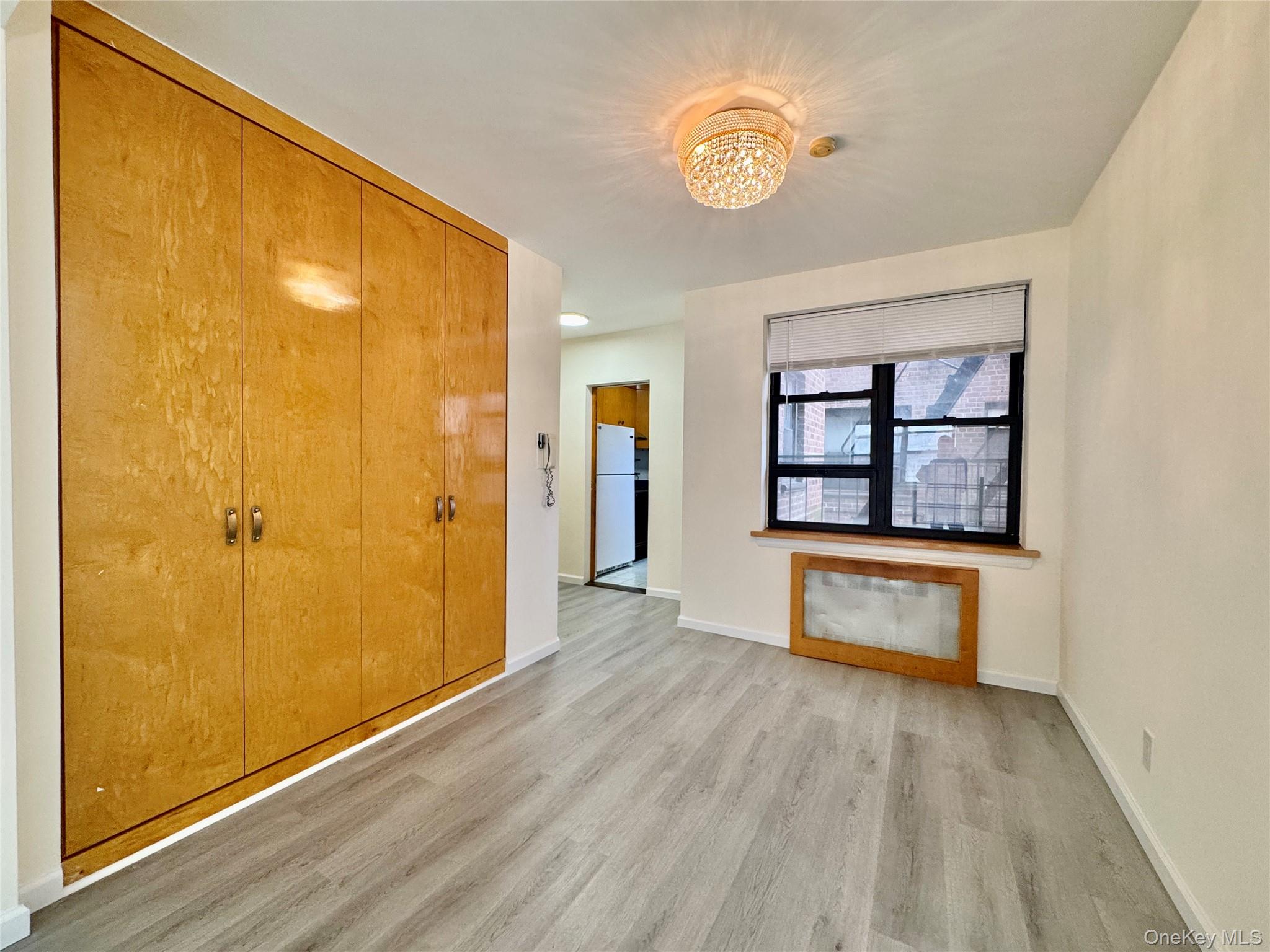 26-25 141st St # 3E, Flushing, NY 11354
