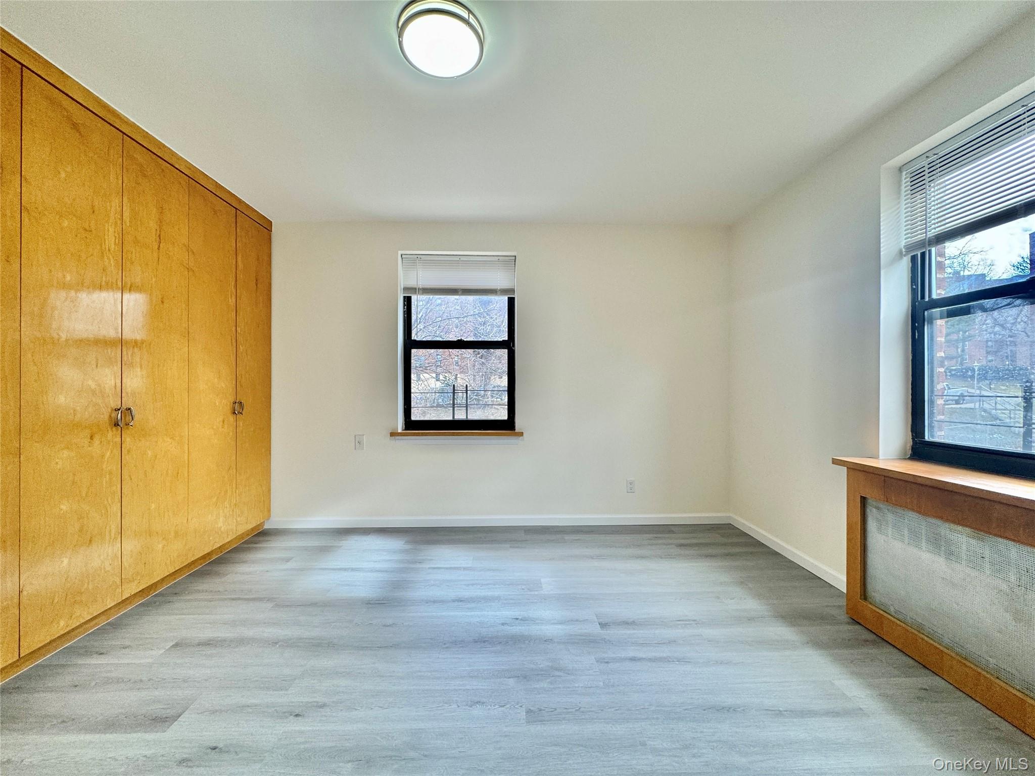 26-25 141st St # 3E, Flushing, NY 11354