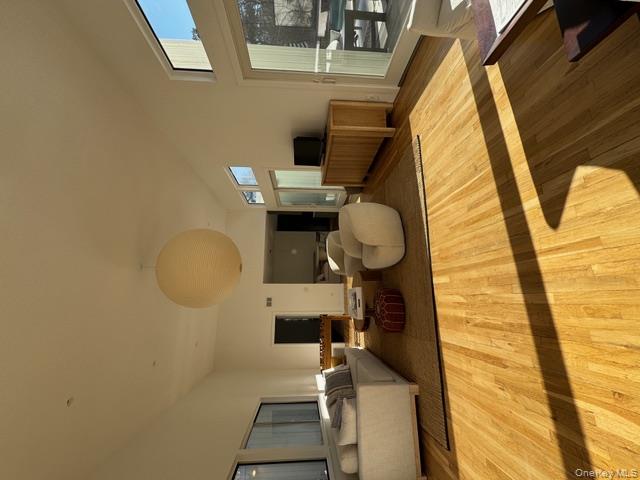 14 Park Circle, Quogue, NY 11959