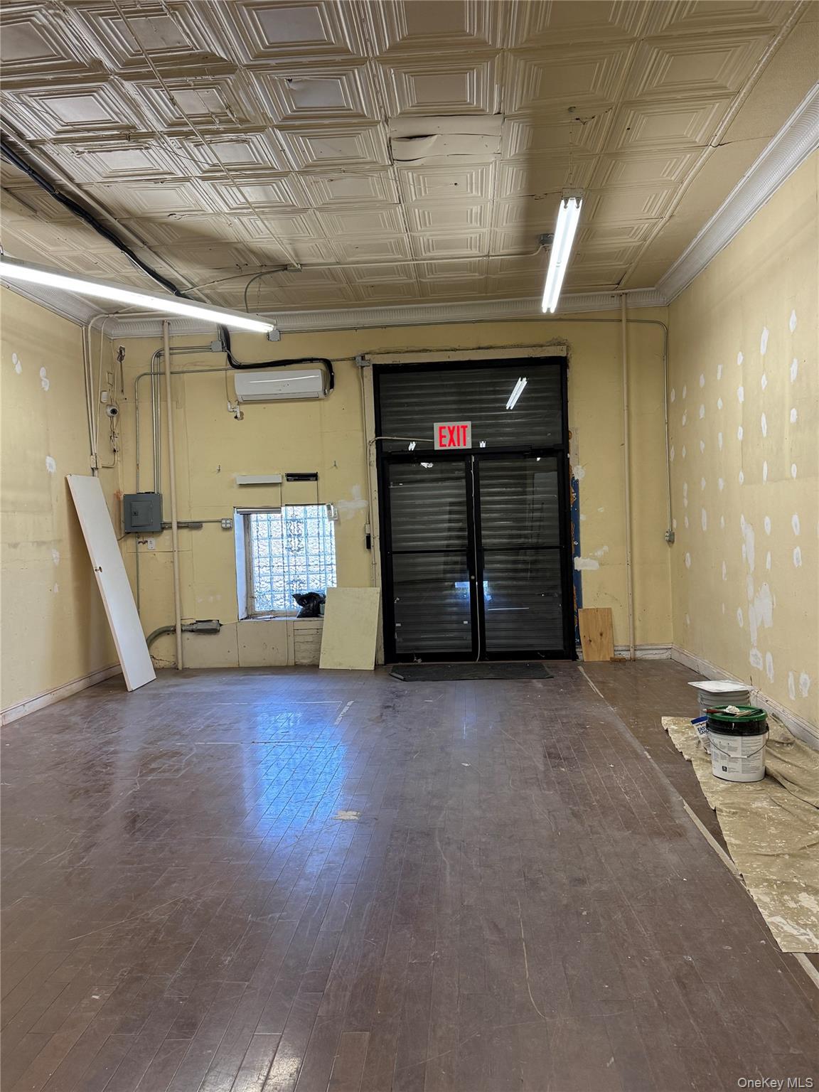 3032 atlantic, Brooklyn, NY 11208