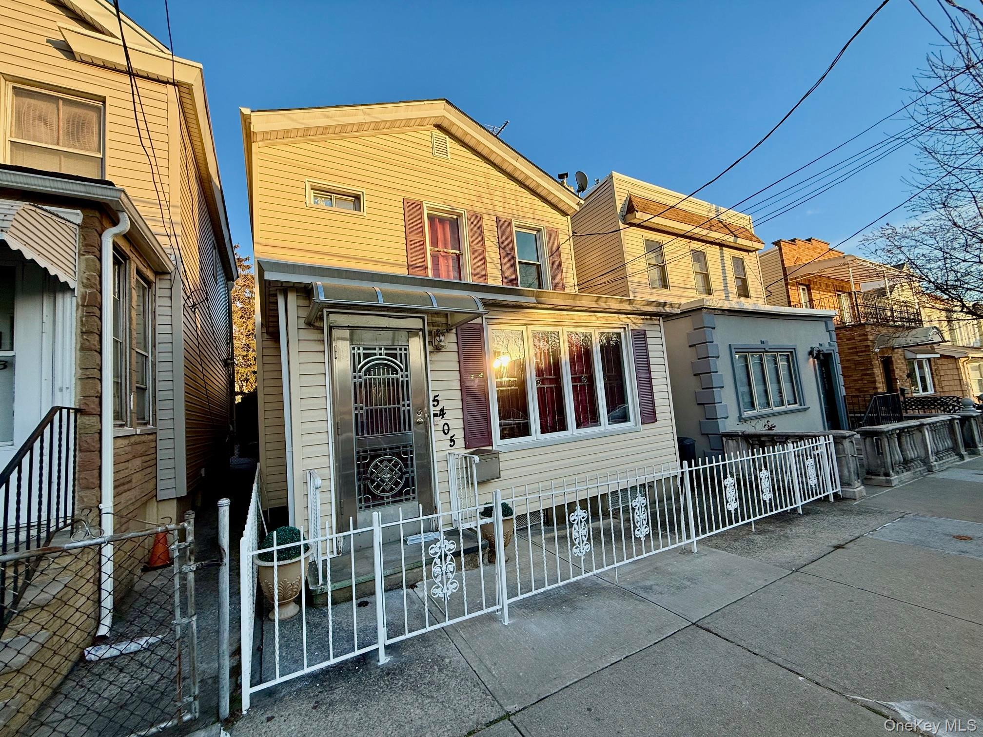 54-05 68th Street, Maspeth, NY 11378