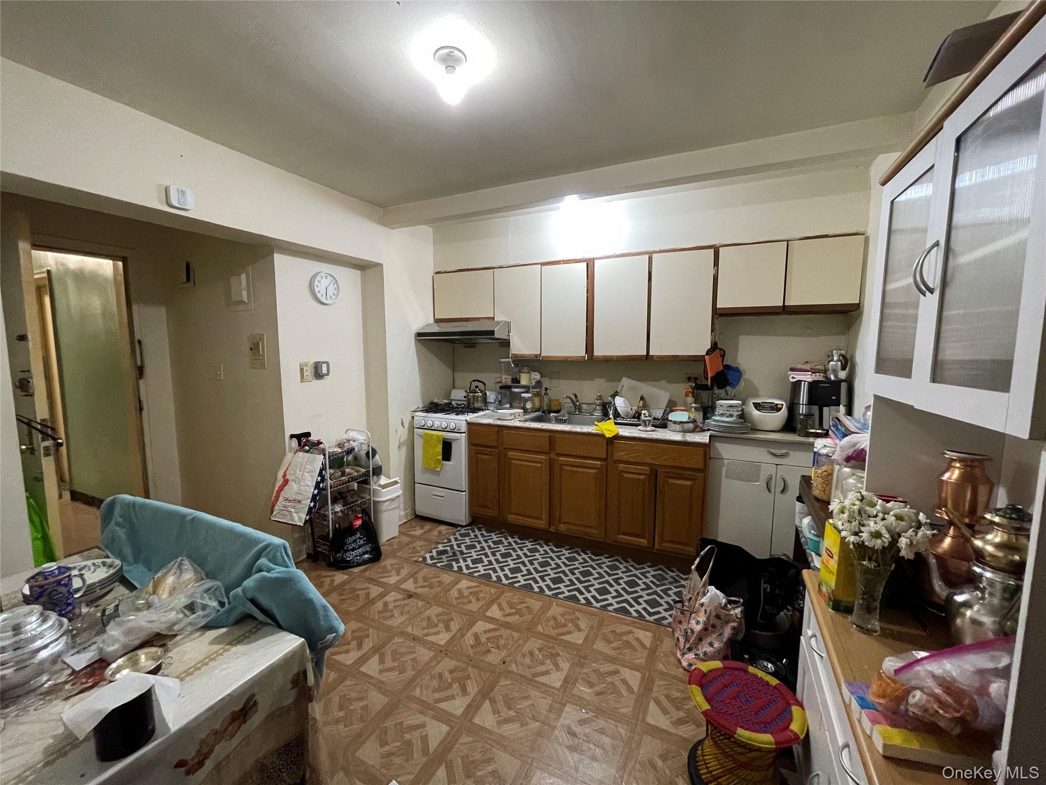 42-25 80th Street # 5B, Elmhurst, NY 11373