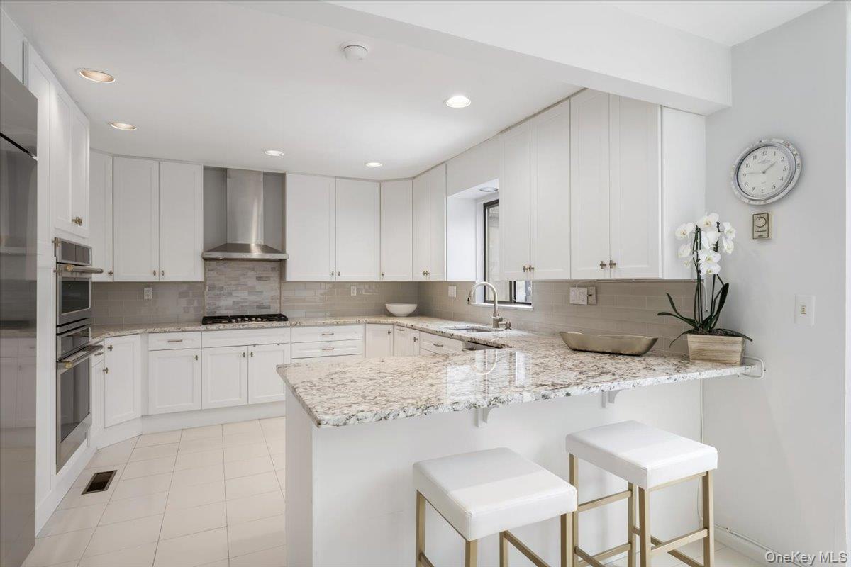 2 Brookridge Road, New Rochelle, NY 10804