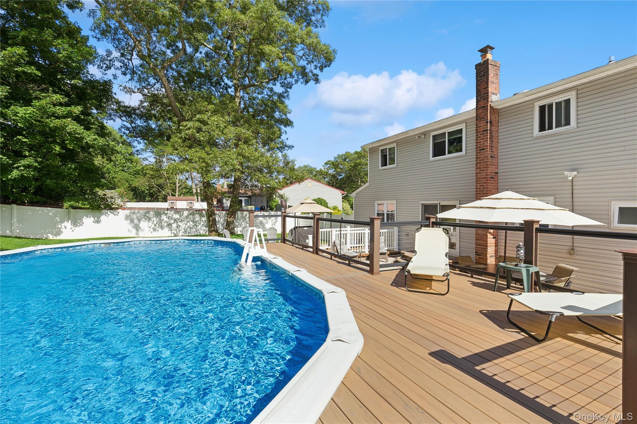 23 Foxboro Avenue, Farmingville, NY 11738