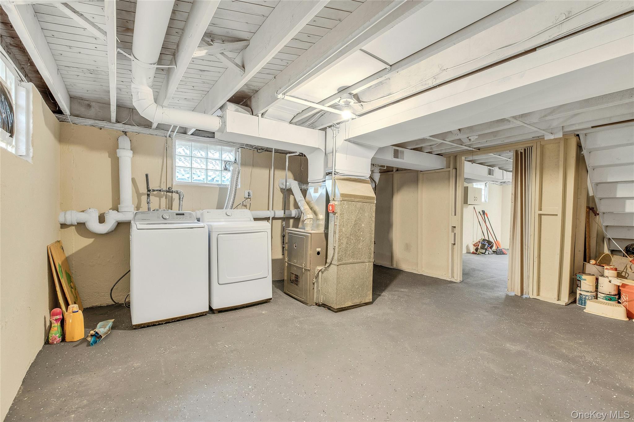 46 Falcon Drive, Hauppauge, NY 11788