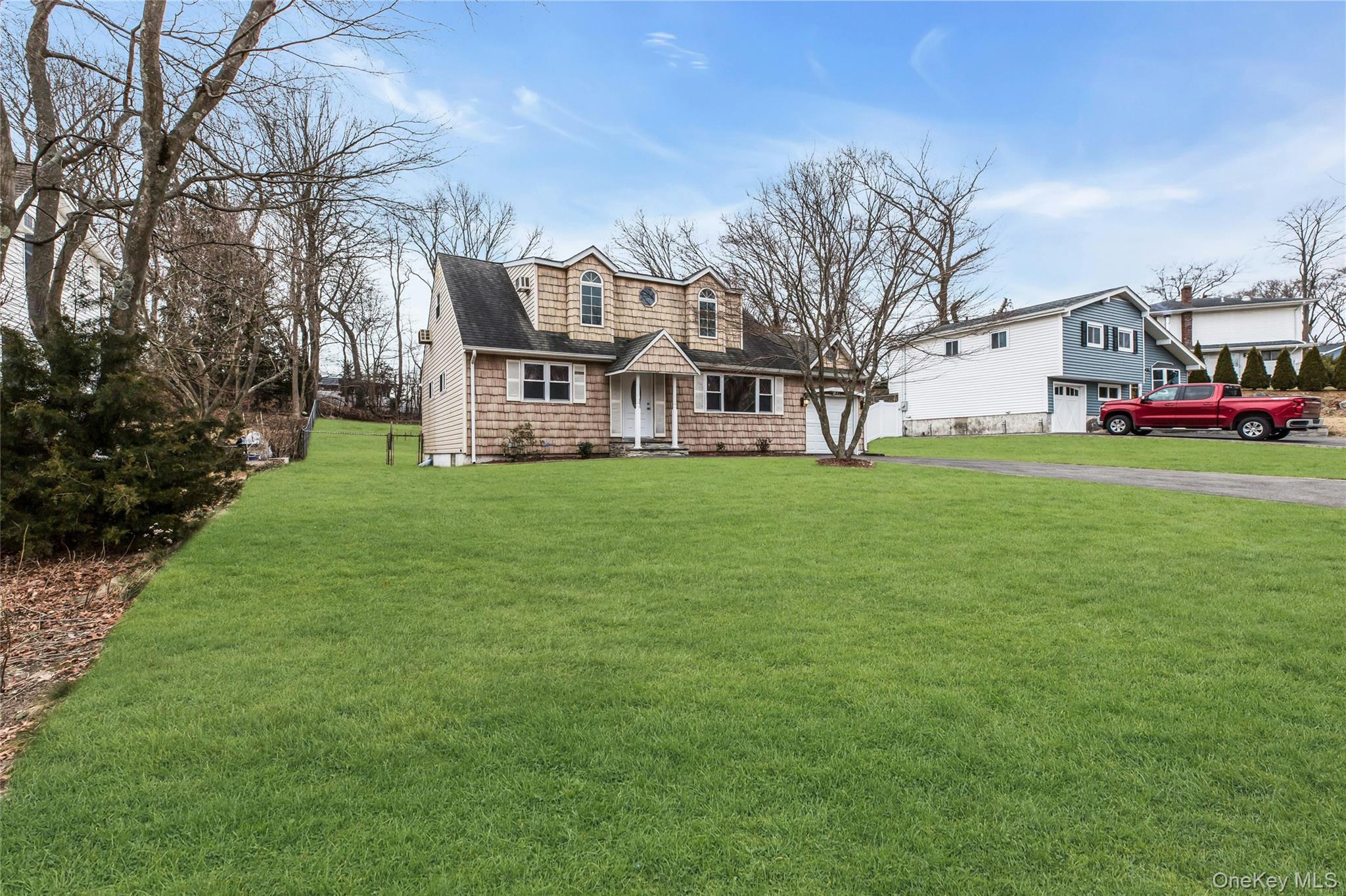 46 Falcon Drive, Hauppauge, NY 11788