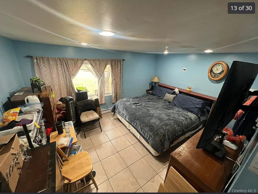 29 Pitchpine Place, Medford, NY 11763