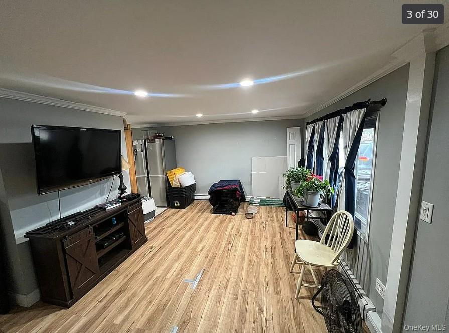 29 Pitchpine Place, Medford, NY 11763