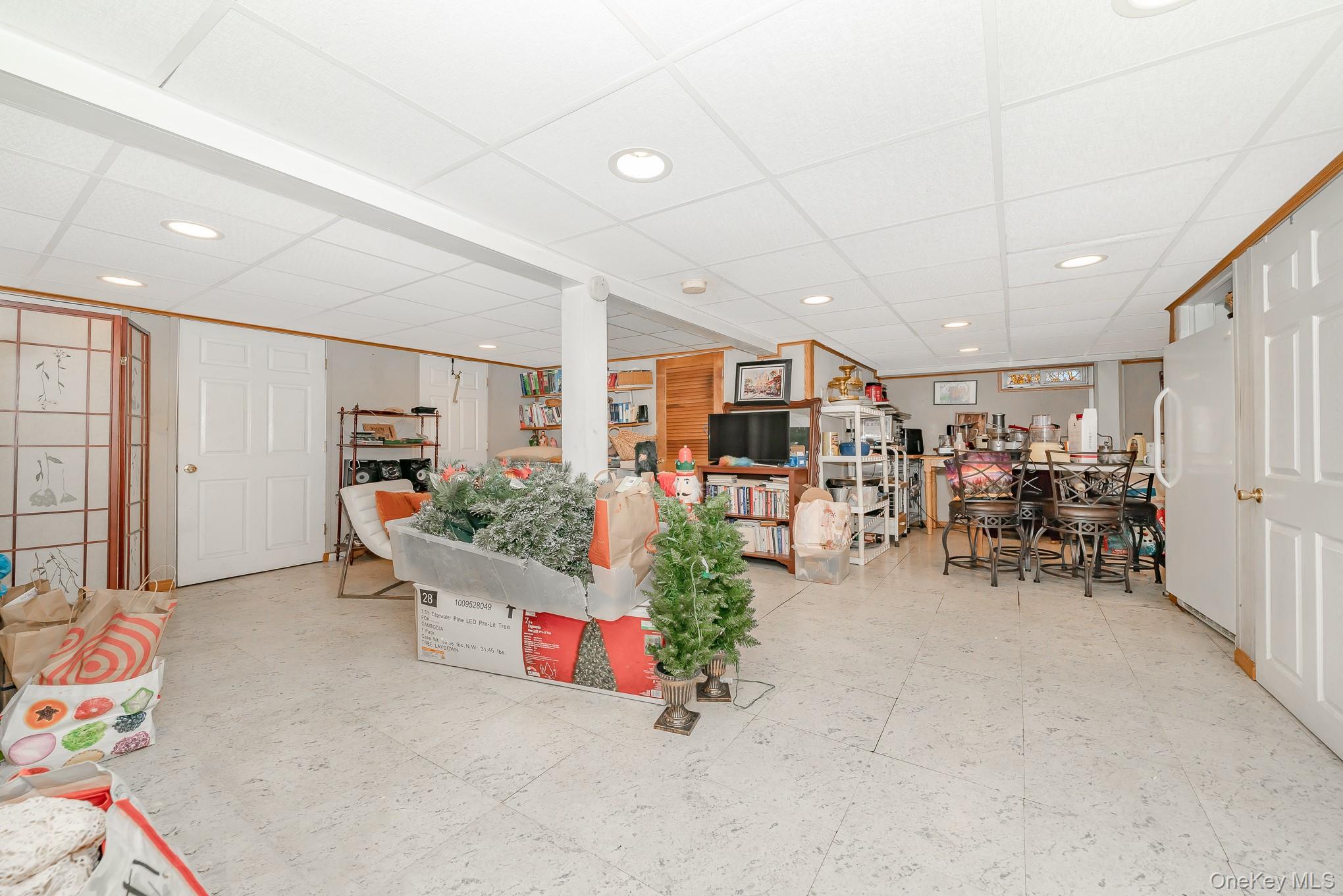 824 Lawrence Court, West Hempstead, NY 11552