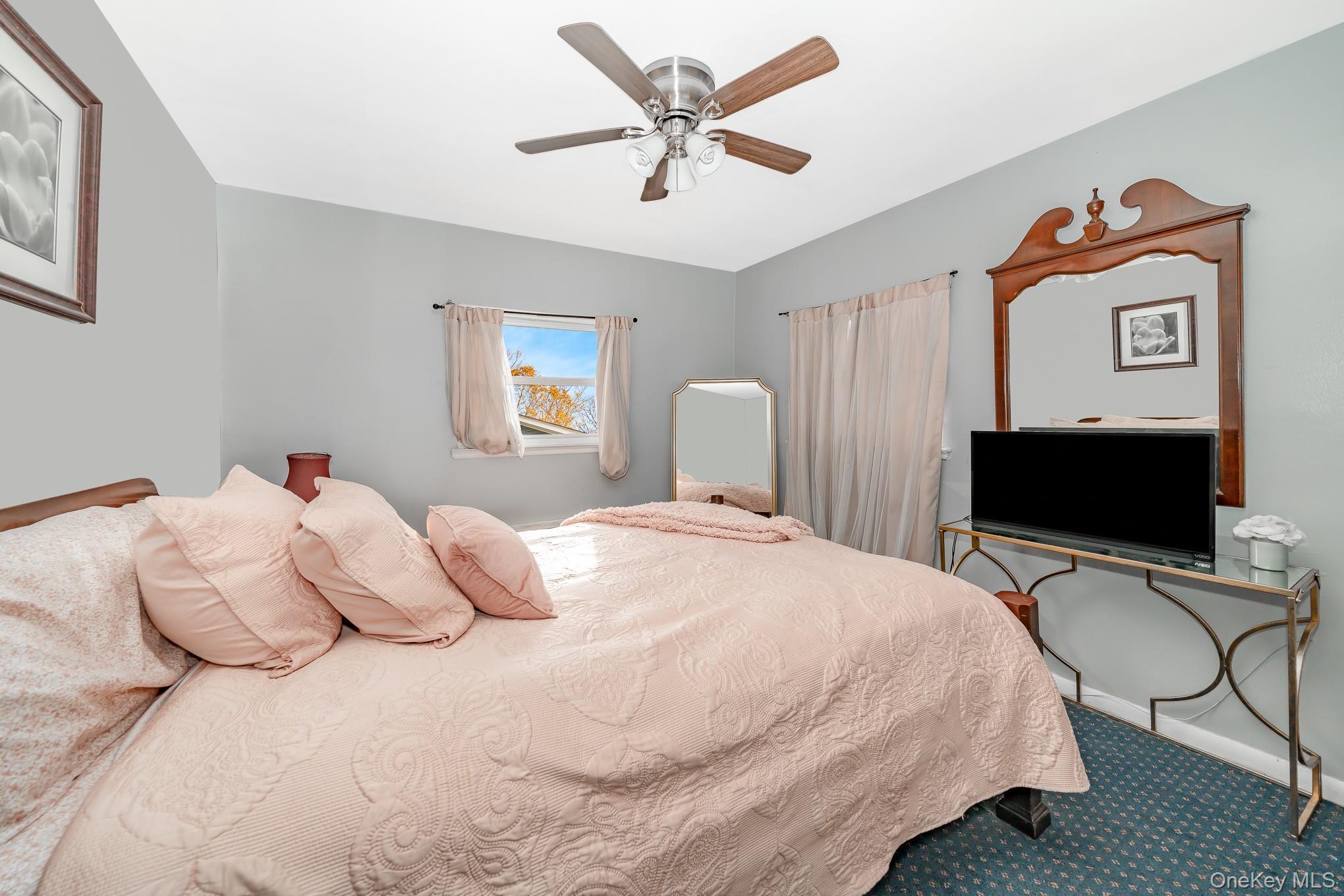 824 Lawrence Court, West Hempstead, NY 11552