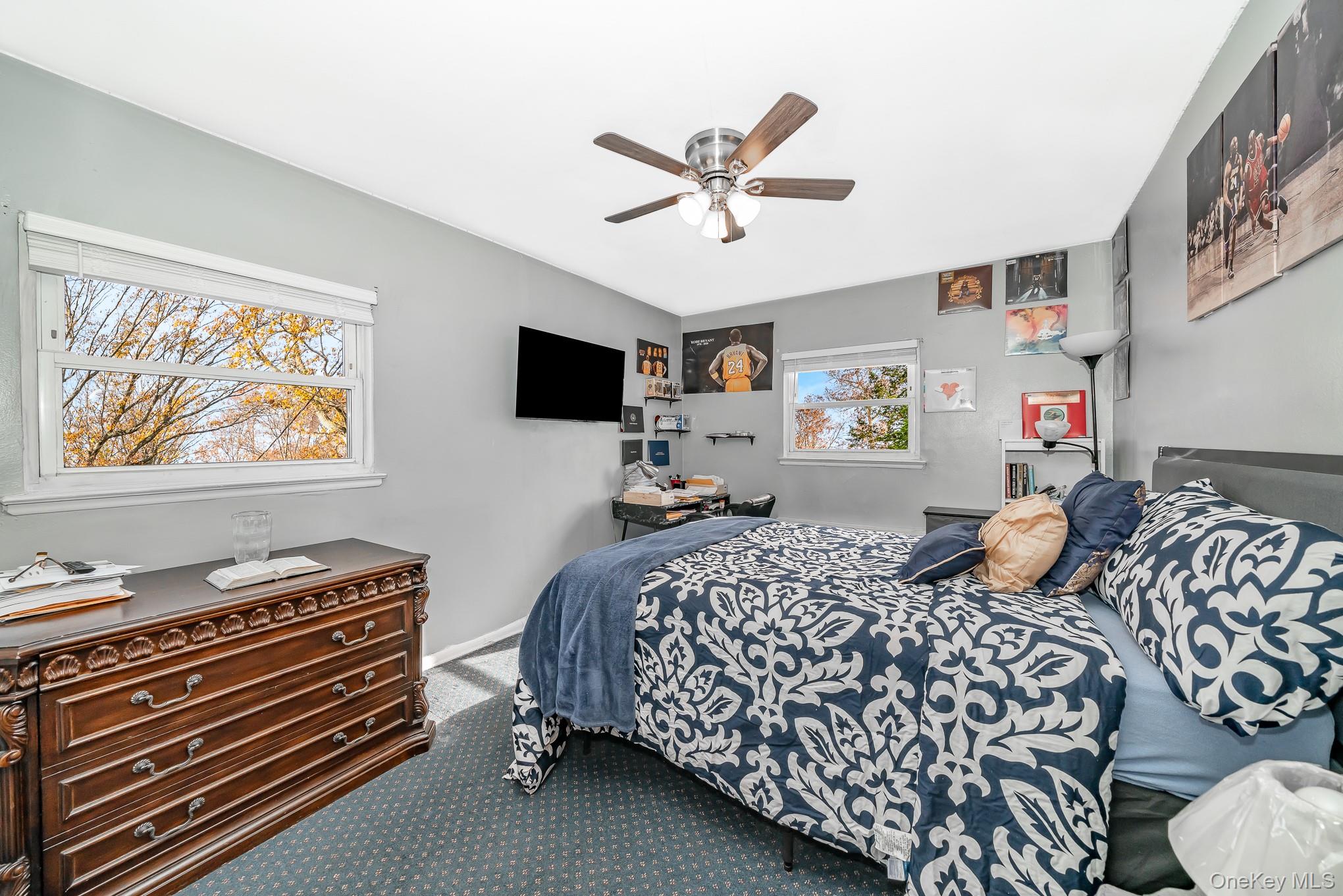 824 Lawrence Court, West Hempstead, NY 11552