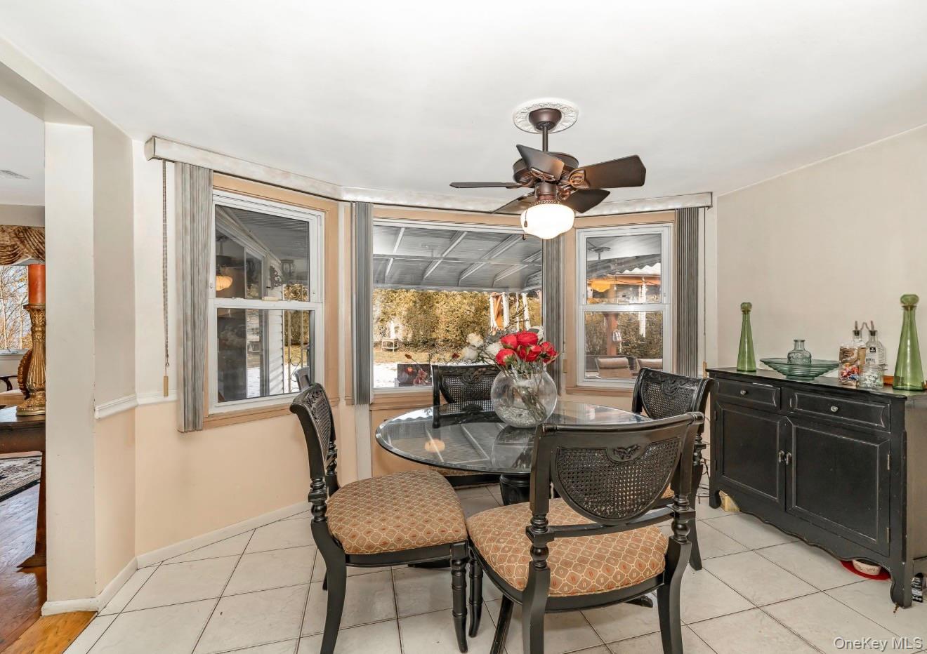 824 Lawrence Court, West Hempstead, NY 11552