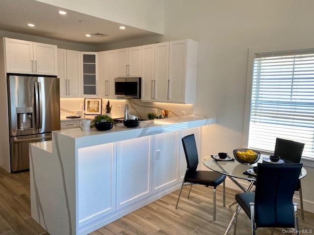 148 south front Street # PH318, Farmingdale, NY 11735