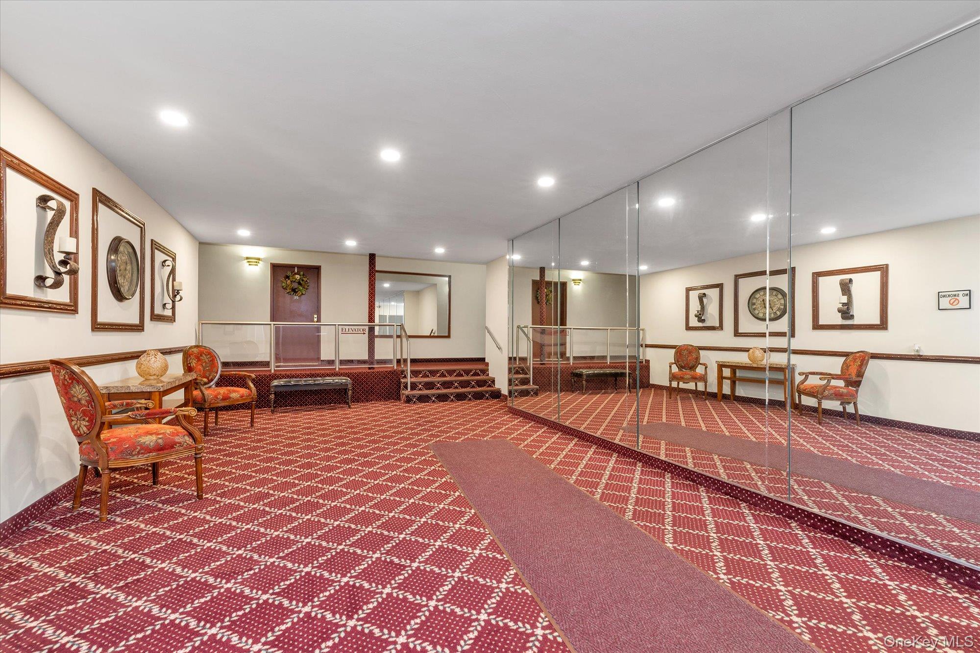 32 Pearsall Avenue # 3F, Glen Cove, NY 11542