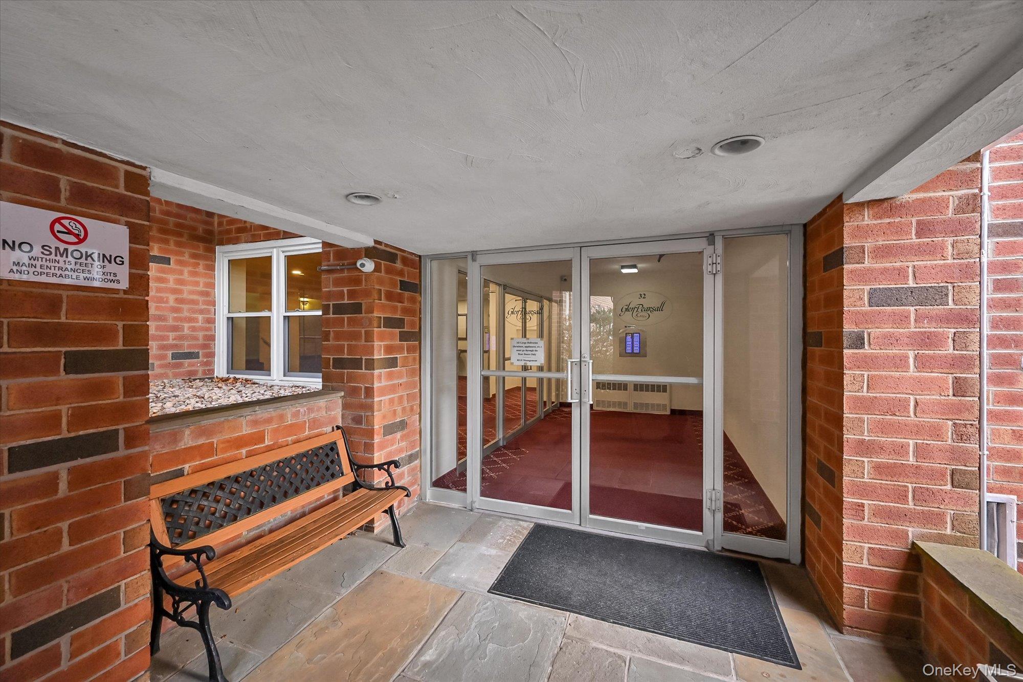 32 Pearsall Avenue # 3F, Glen Cove, NY 11542