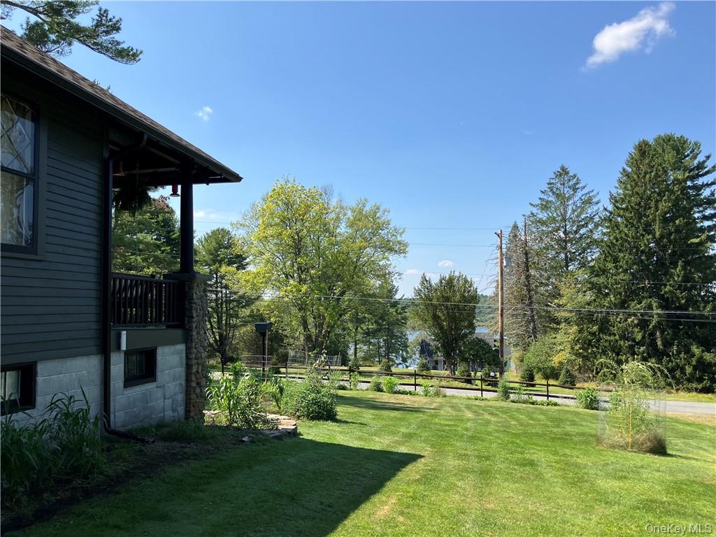 283 Lakeview Drive, Highland Lake, NY 12743