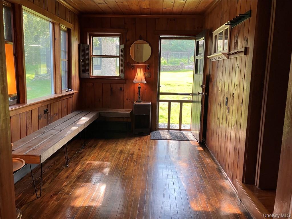 283 Lakeview Drive, Highland Lake, NY 12743