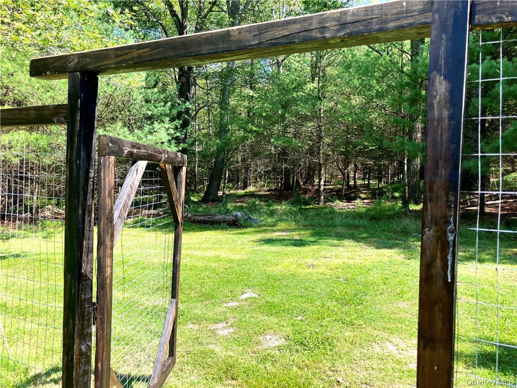 283 Lakeview Drive, Highland Lake, NY 12743