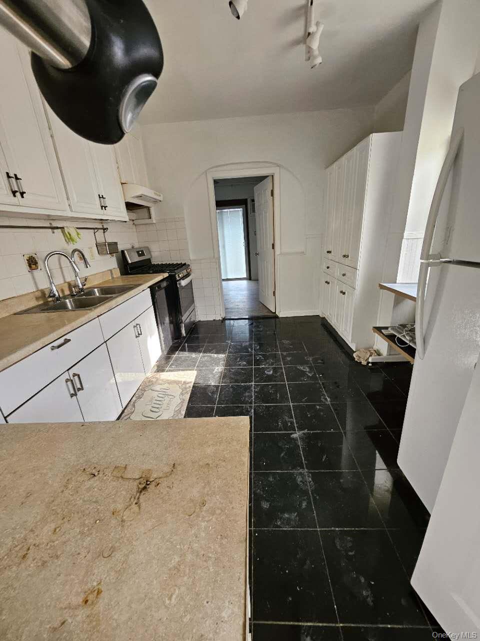 1318 Mayflower Avenue, Bronx, NY 10461