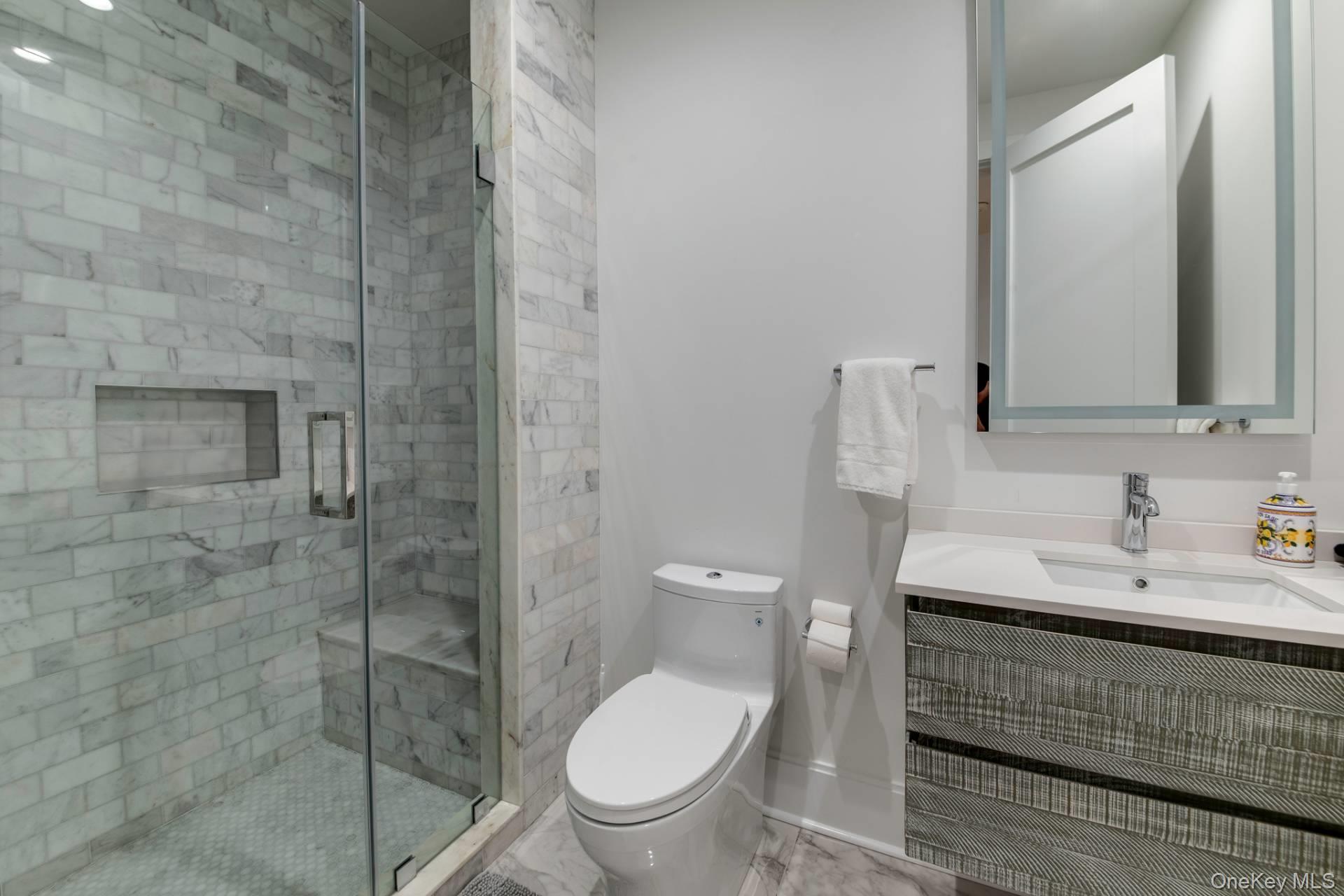 12 Central Avenue, East Hampton, NY 11937