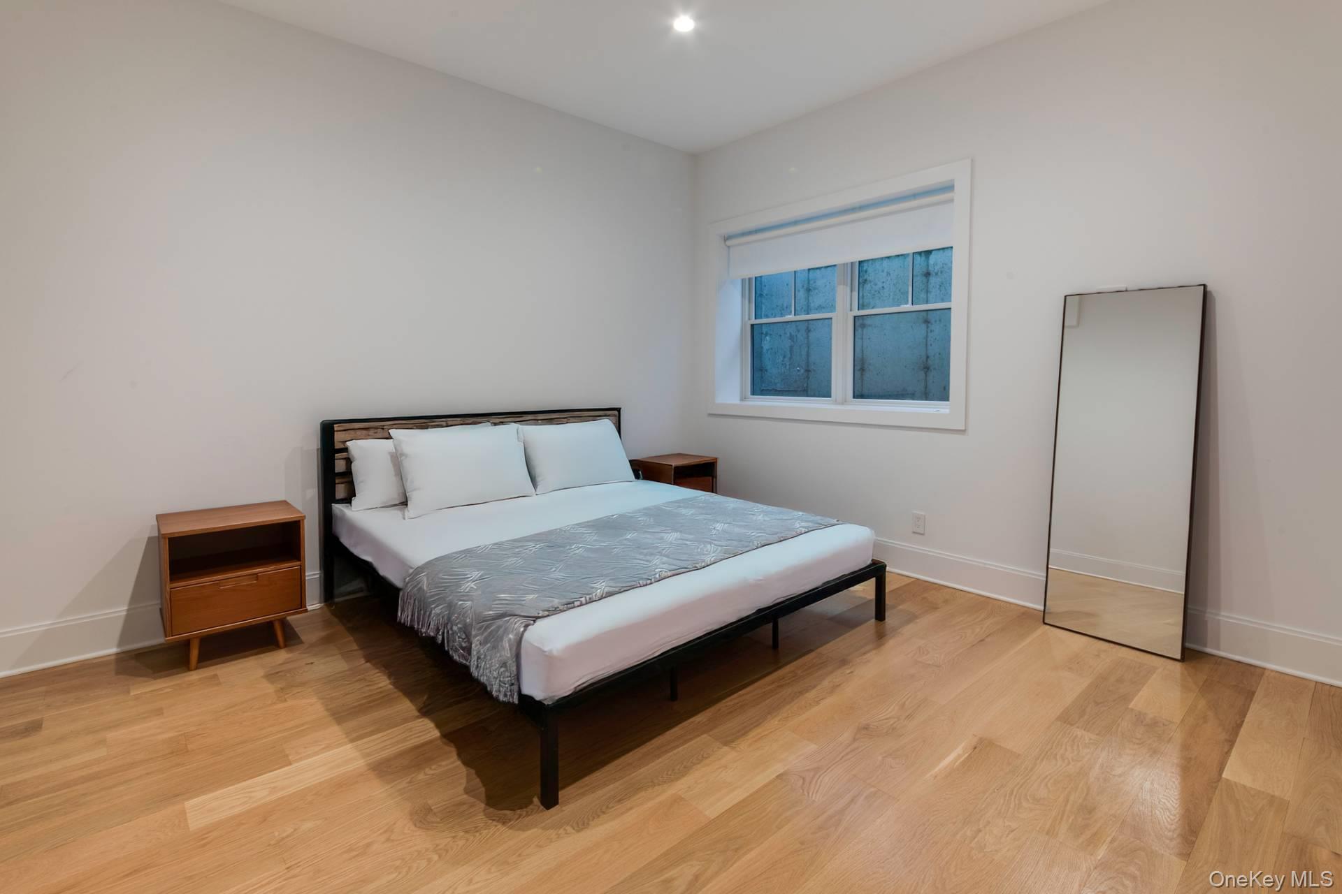 12 Central Avenue, East Hampton, NY 11937