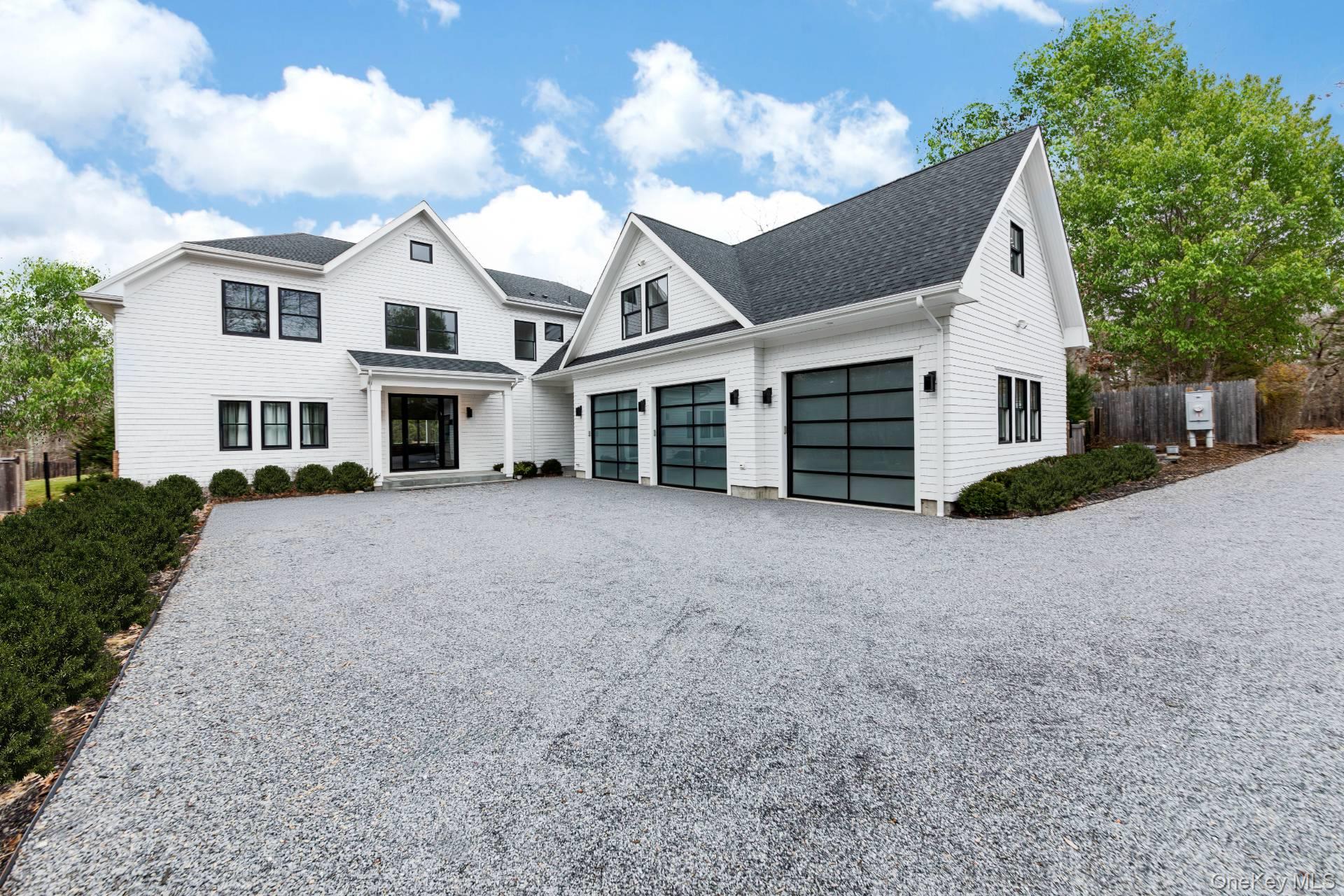 12 Central Avenue, East Hampton, NY 11937