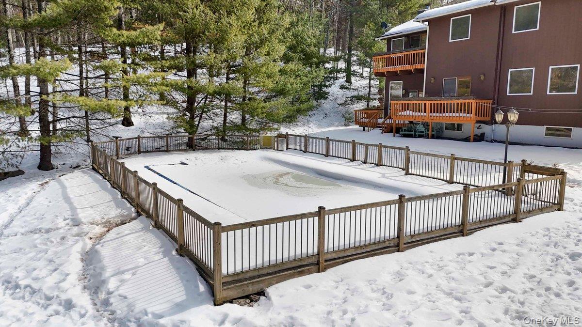 118 Split Rock Drive, Barryville, NY 12719