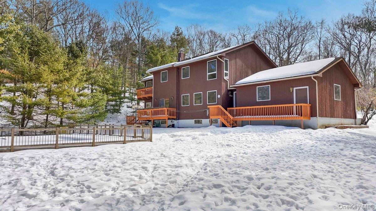 118 Split Rock Drive, Barryville, NY 12719