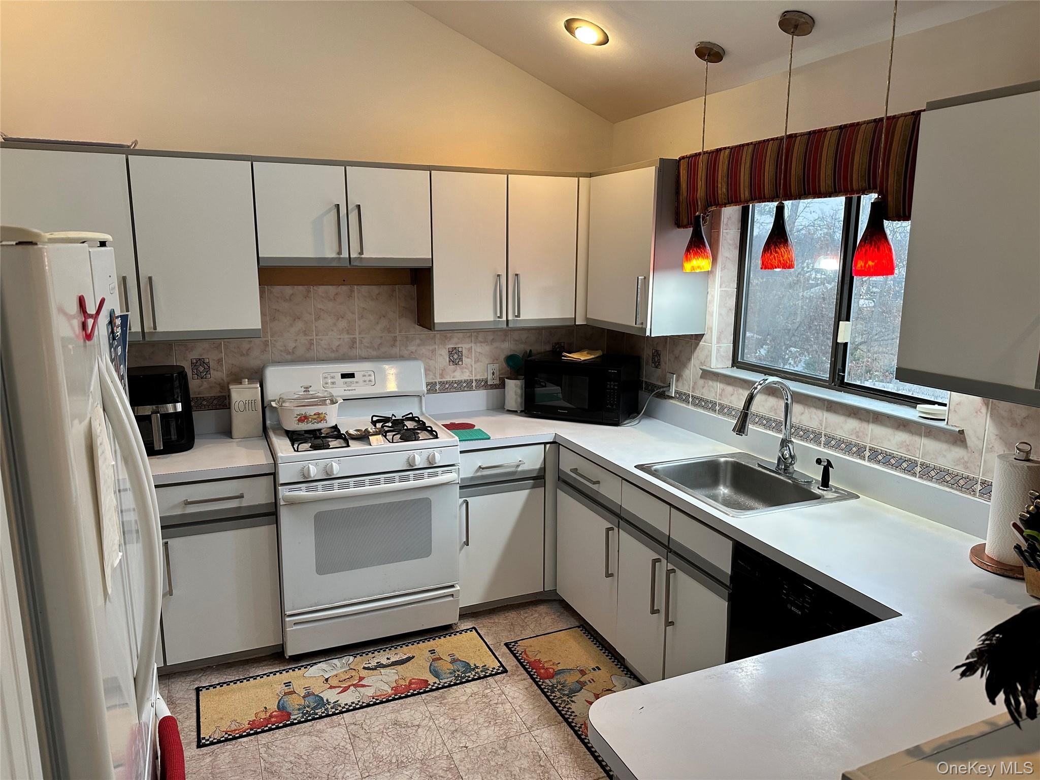 14 Nagle, Central Islip, NY 11722