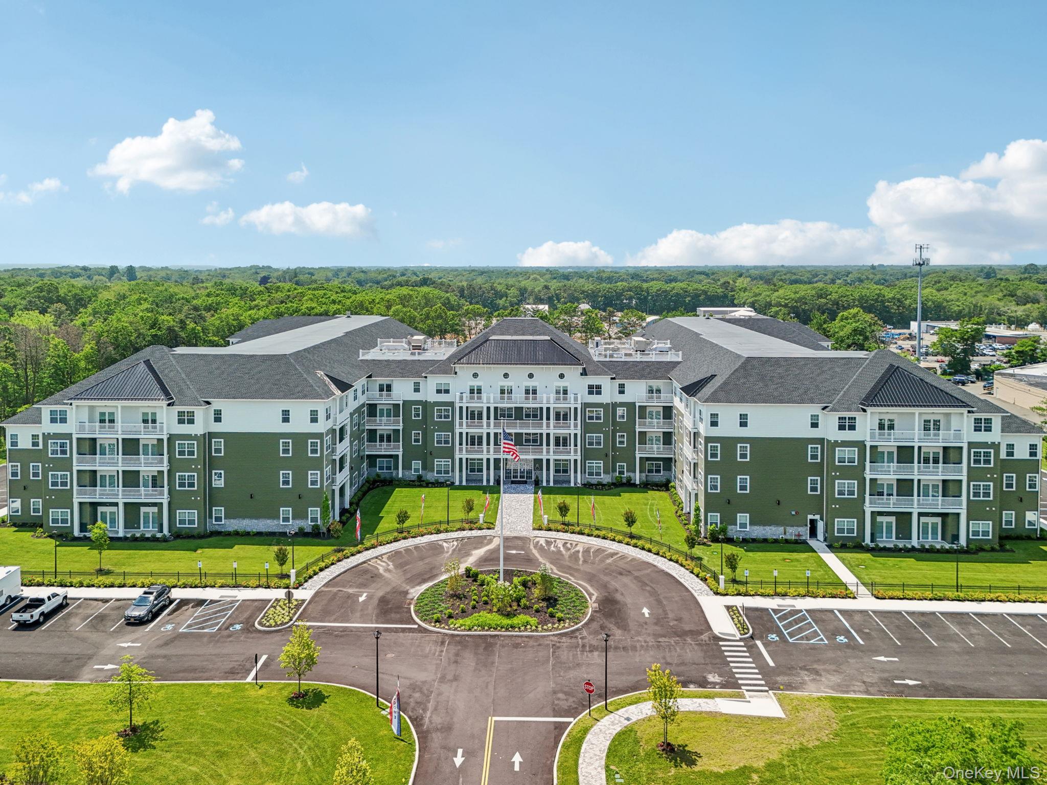 4180 Sunrise Highway, Oakdale, NY 11716