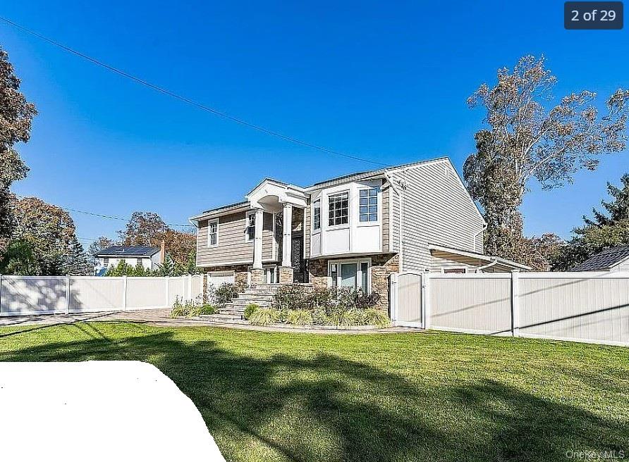 101 Hillside Road, Deer Park, NY 11729