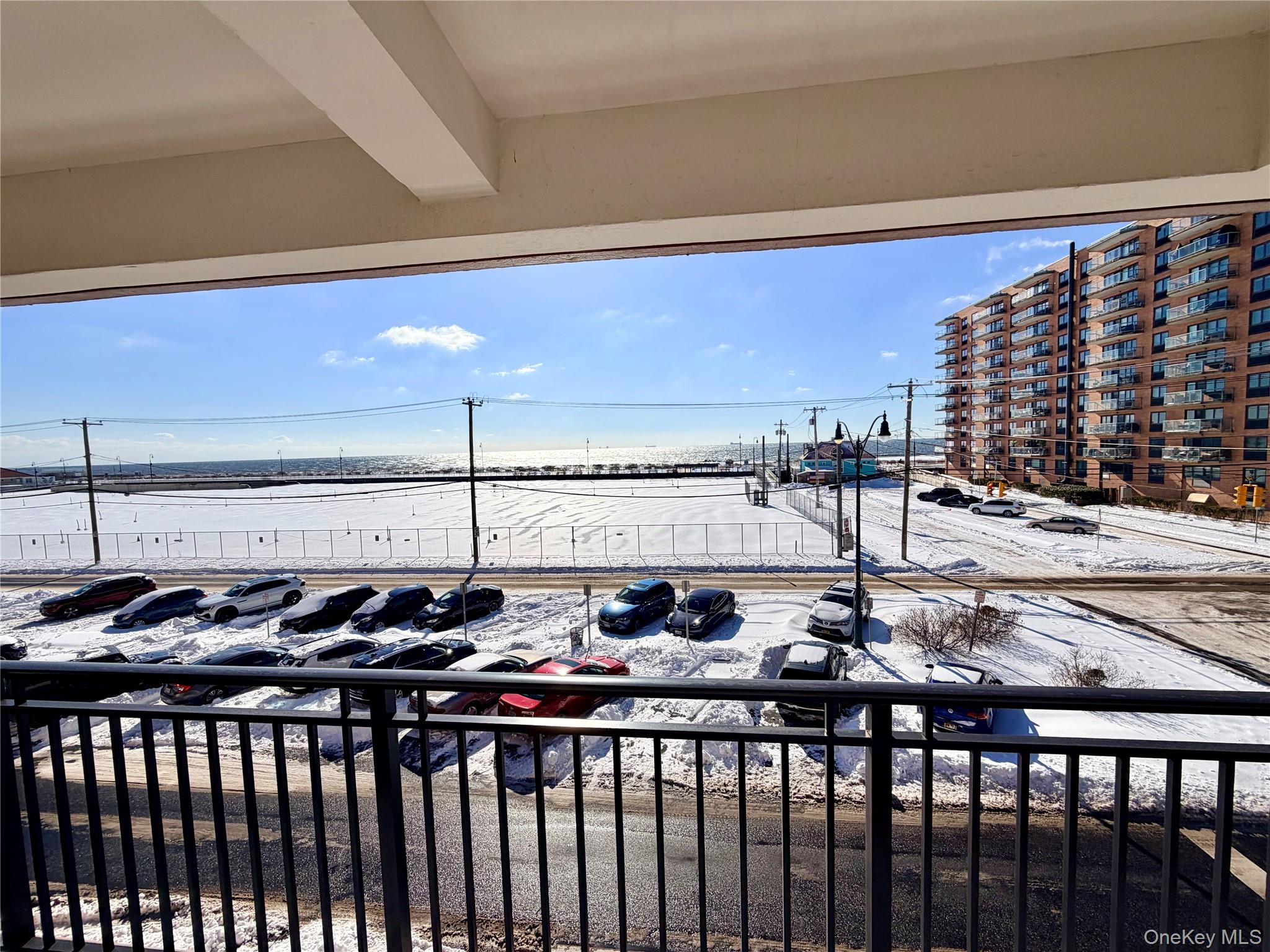 1 E Broadway # 3N, Long Beach, NY 11561