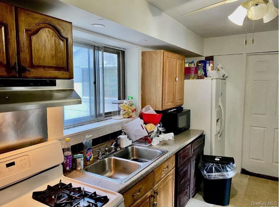 375 Barleau Street, Brentwood, NY 11717