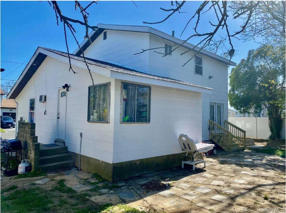 375 Barleau Street, Brentwood, NY 11717