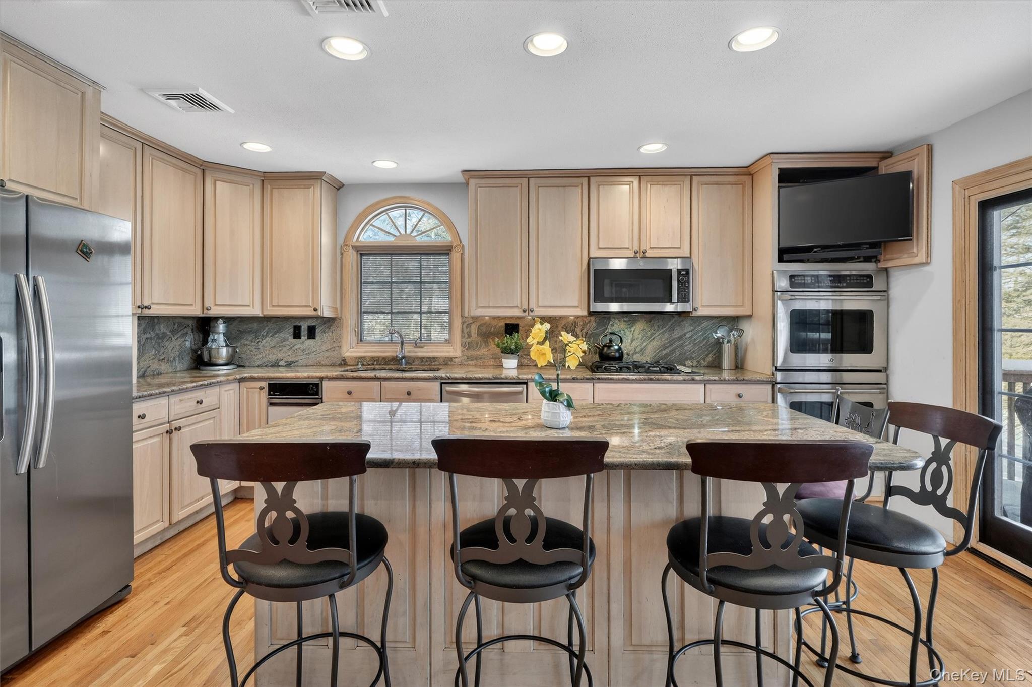 5 Raleigh Drive, New City, NY 10956