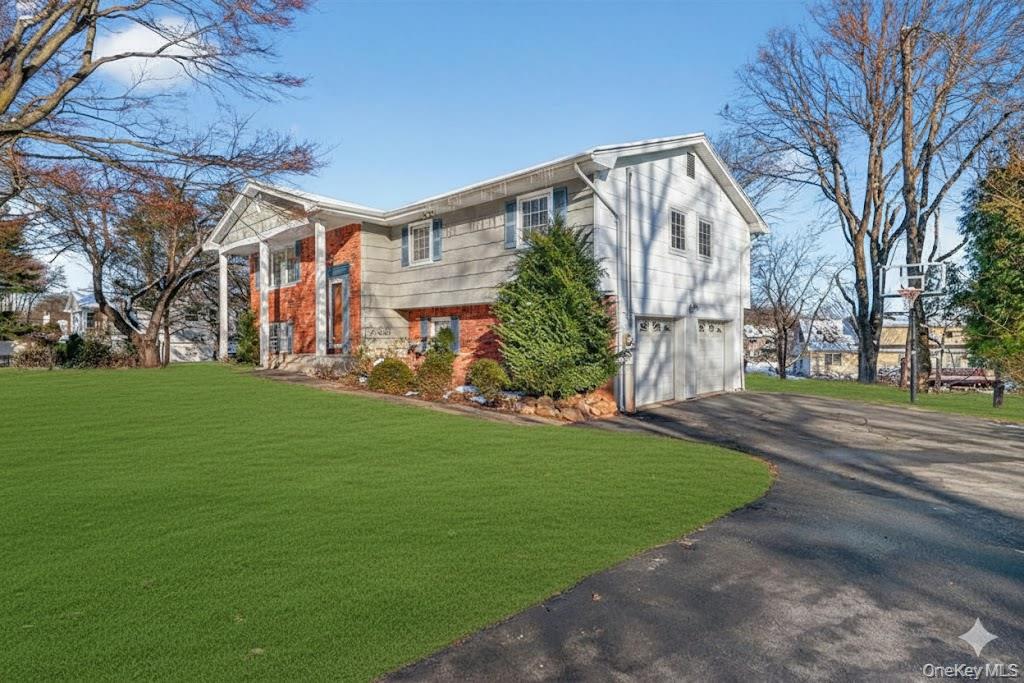 5 Raleigh Drive, New City, NY 10956