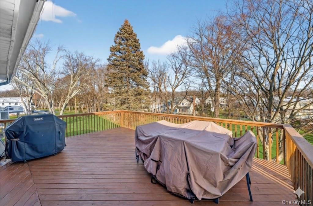 5 Raleigh Drive, New City, NY 10956