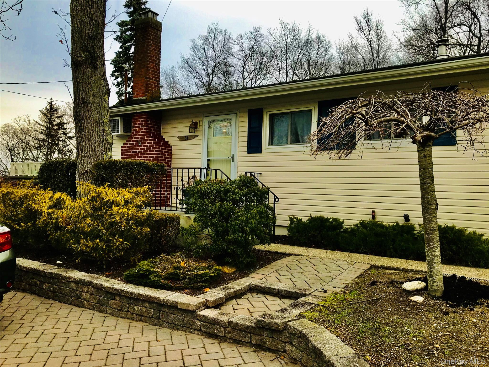 36 Oak Lane, Wading River, NY 11792