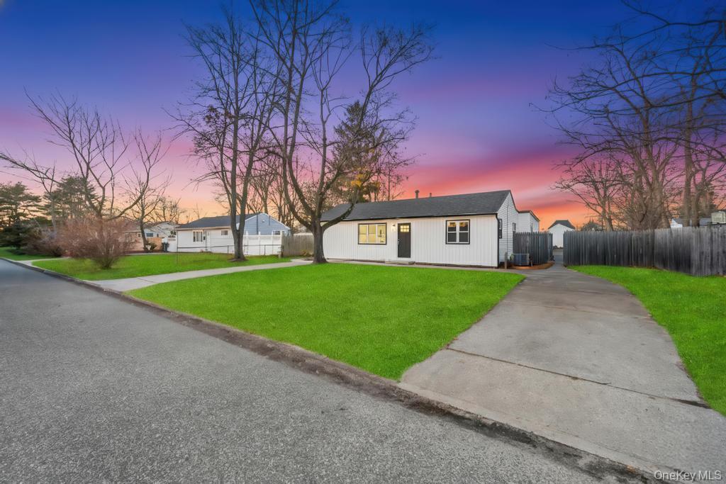 27 Ash Street, Central Islip, NY 11722