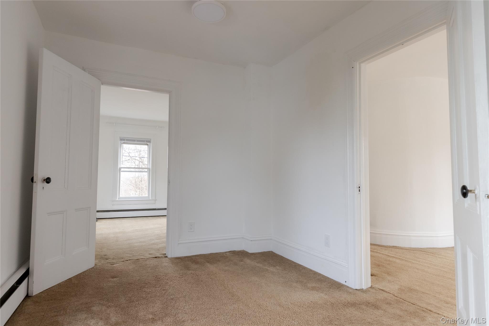 244 Broadway, Port Ewen, NY 12429