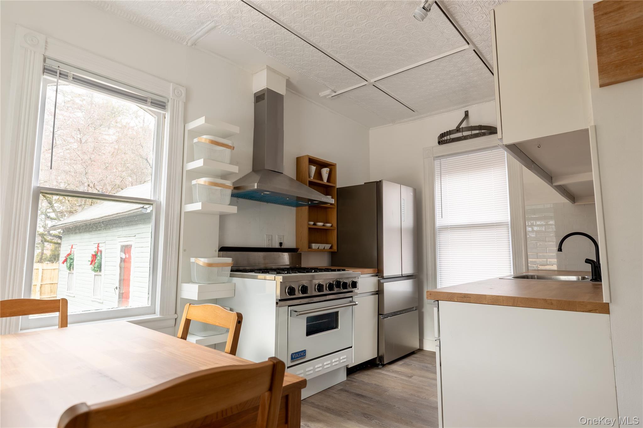 244 Broadway, Port Ewen, NY 12429