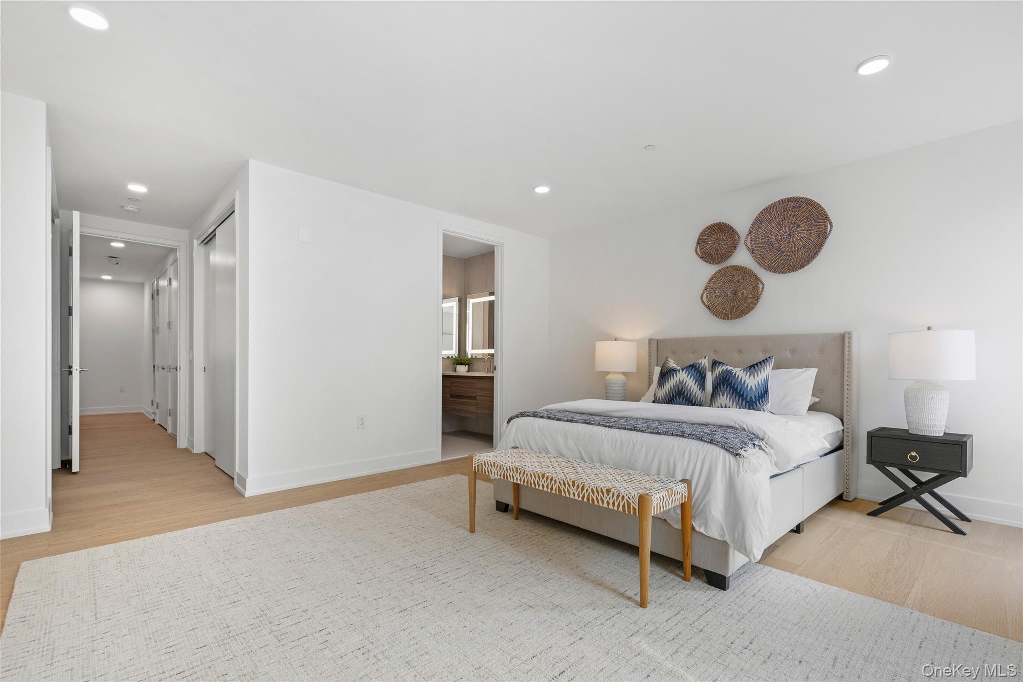 33 Calvert Street # TH13, Harrison, NY 10528